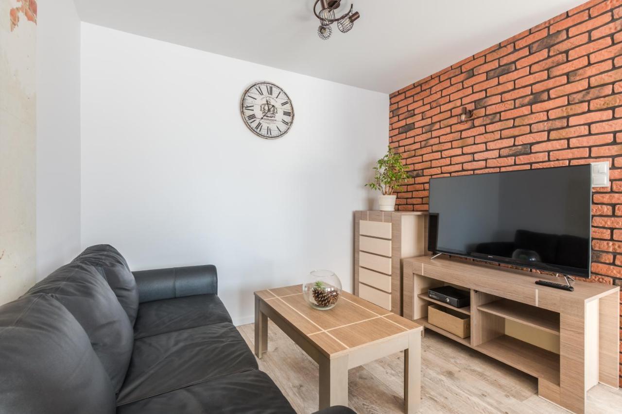 Mieszkanie Przy Kasztanie Blisko Plazy I Centrum Apartment Gdansk Ngoại thất bức ảnh